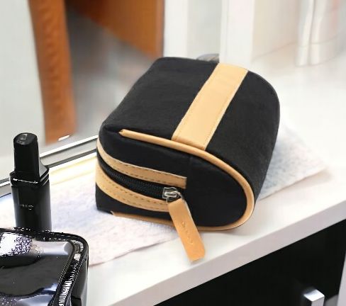 Несессер Марсель / Косметичка дорожная с застёжкой молнией